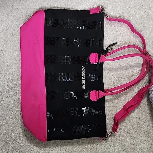 Victoria's Secret Travel Bag Black/Pink - Picture 7 of 11